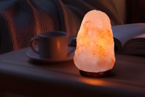 What Are the Benefits of a Himalayan Salt Lamp?